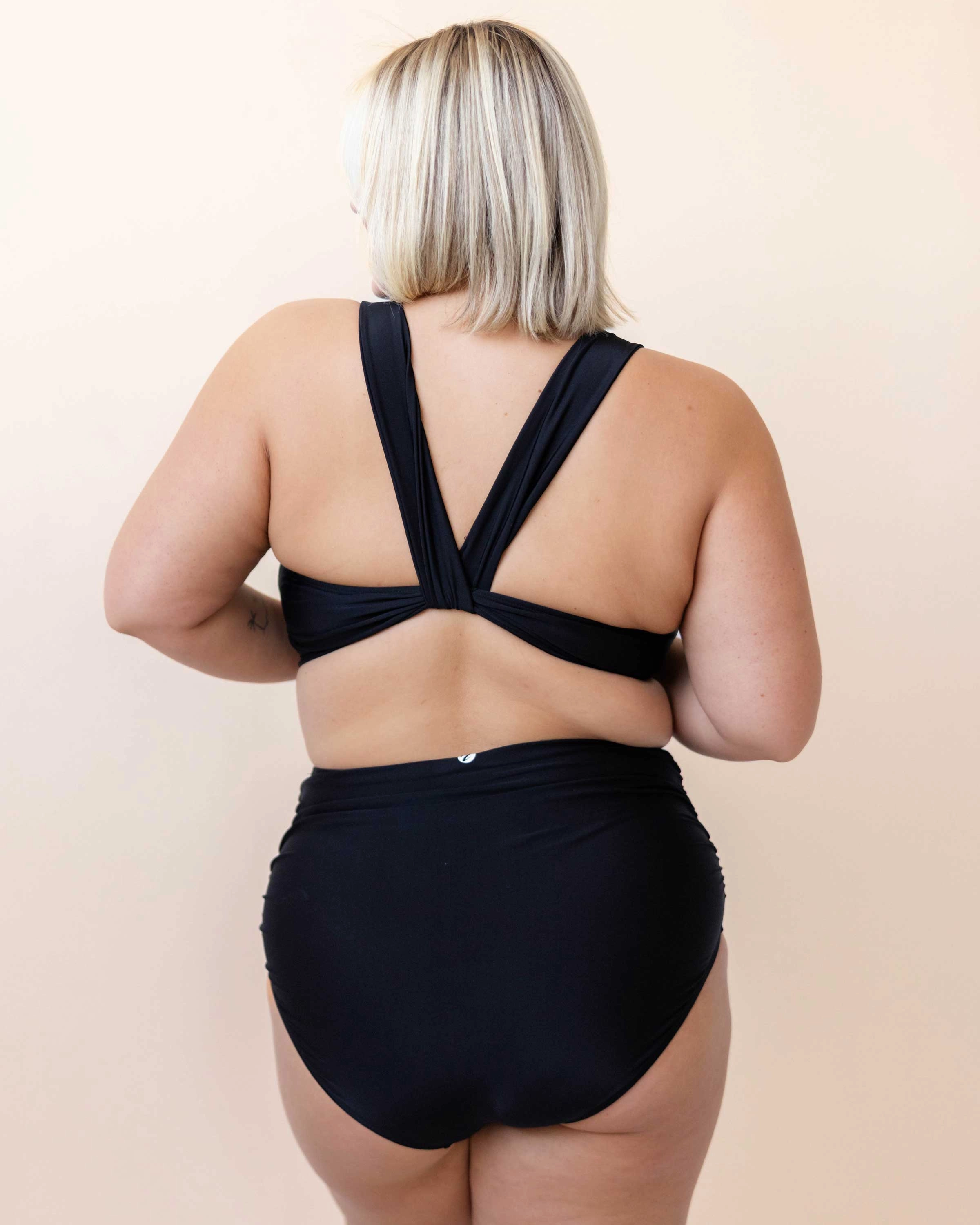 Black Switch V Crop