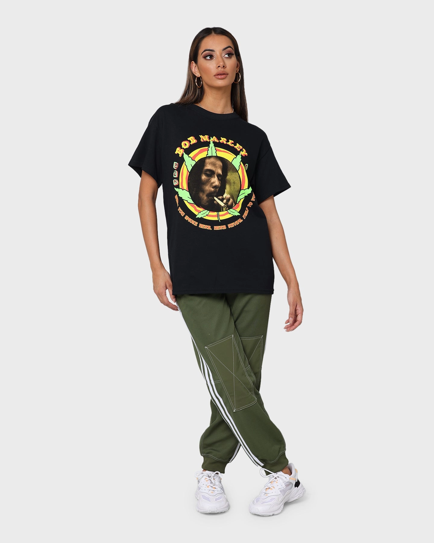 BOB MARLEY Circle Leaf Short Sleeve T-Shirt Black