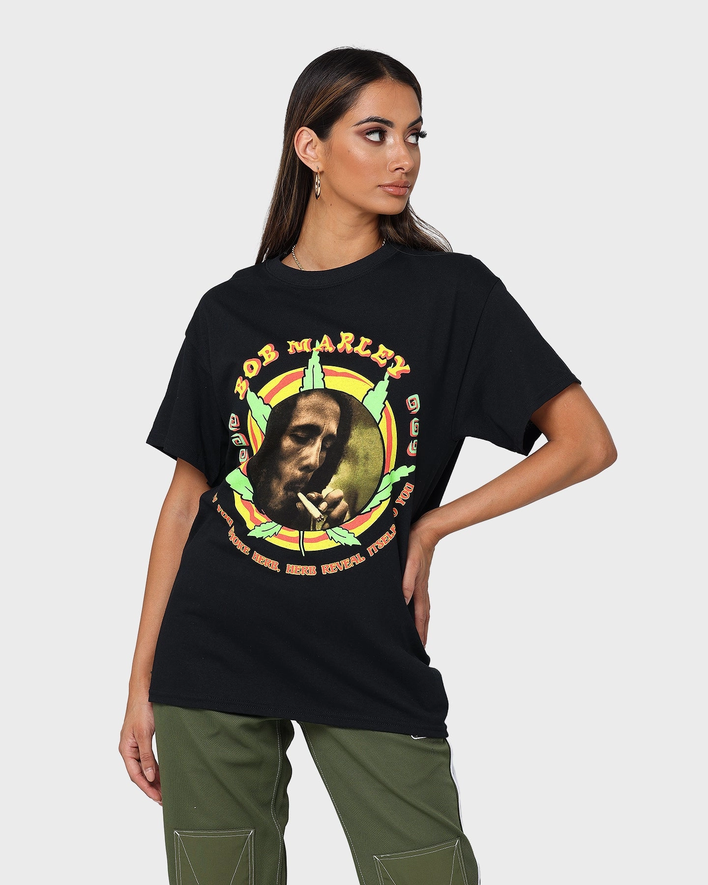 BOB MARLEY Circle Leaf Short Sleeve T-Shirt Black