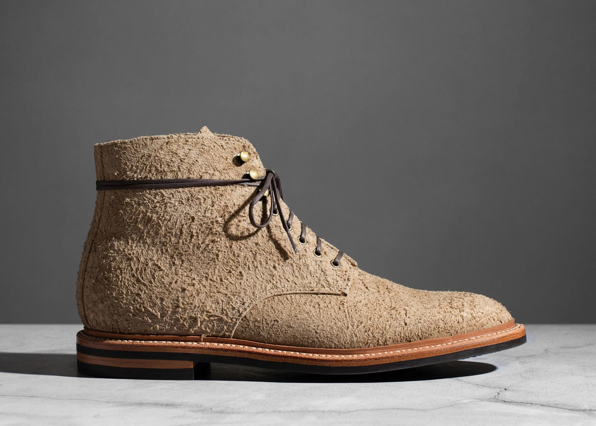 Edward Boot Milkshake Rough Suede