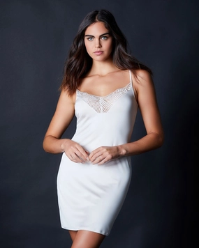 Irini Bodydress with Lace