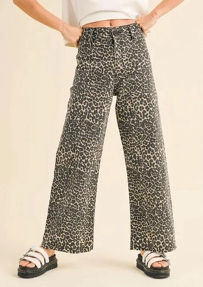 Leopard Print Wide Leg Denim Pant In Black/tan