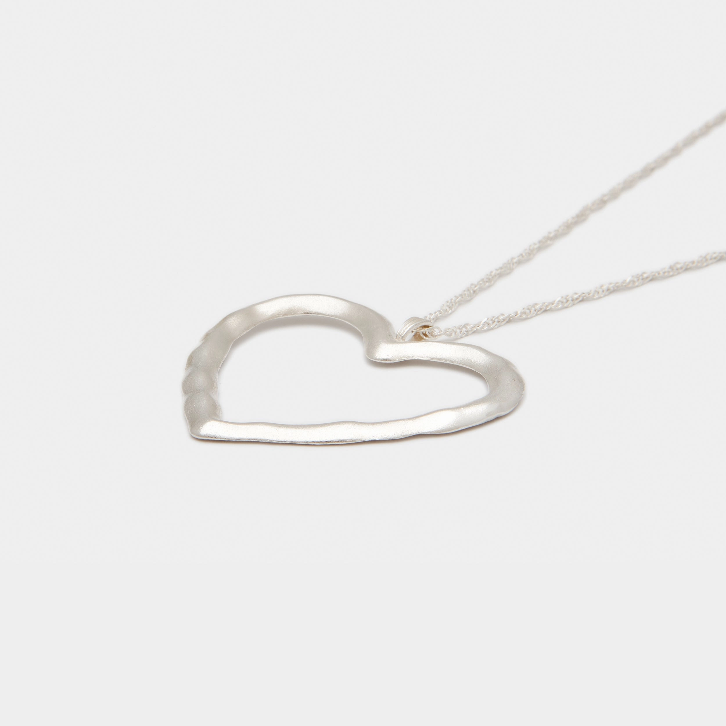 Lulu Heart Choker in Silver