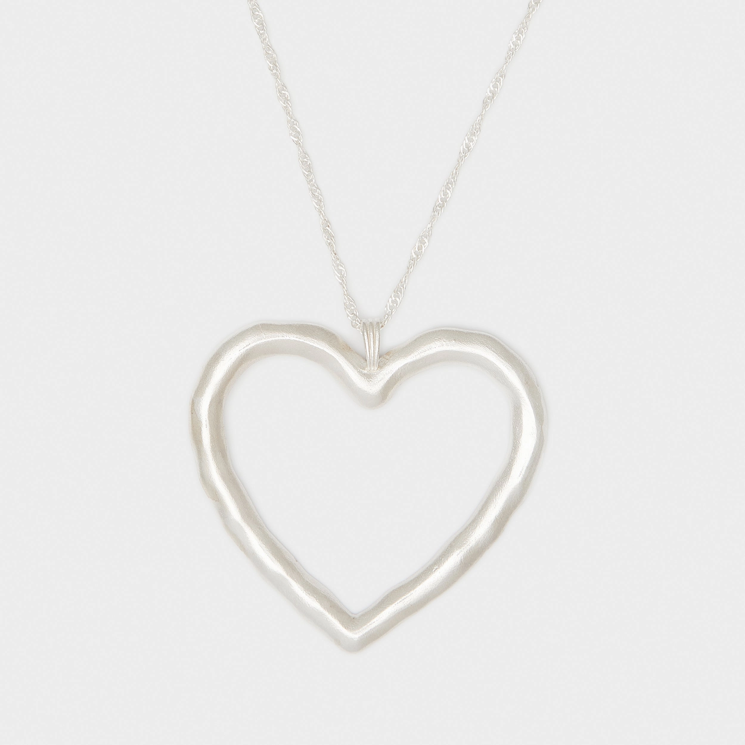Lulu Heart Choker in Silver