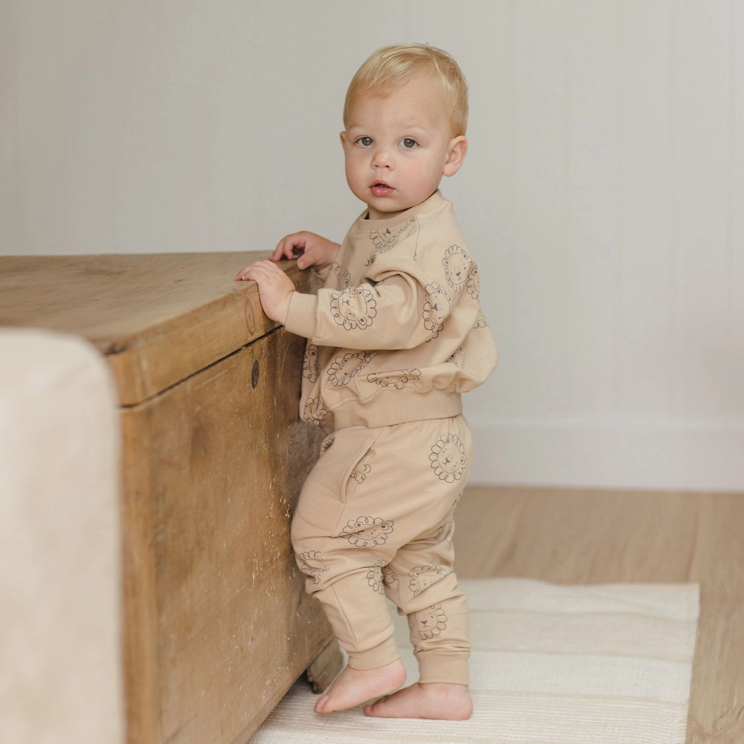 Relaxed Fleece Sweatshirt - Lions - Latte - FINAL SALE