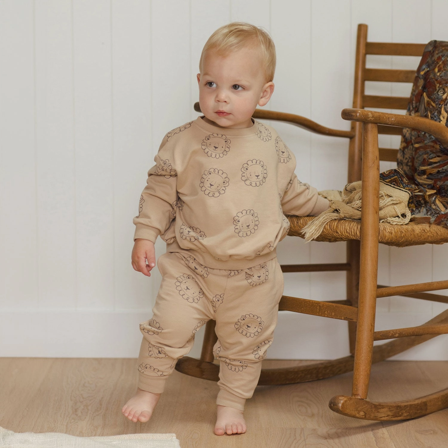 Relaxed Fleece Sweatshirt - Lions - Latte - FINAL SALE