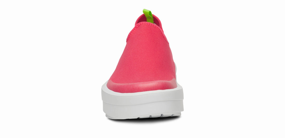 Women's OOmega eeZee Low Shoe - Neon Berry